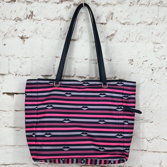 🎉HOST PICK🎉 kate spade “Lips” Large Tote - Picture 5 of 14